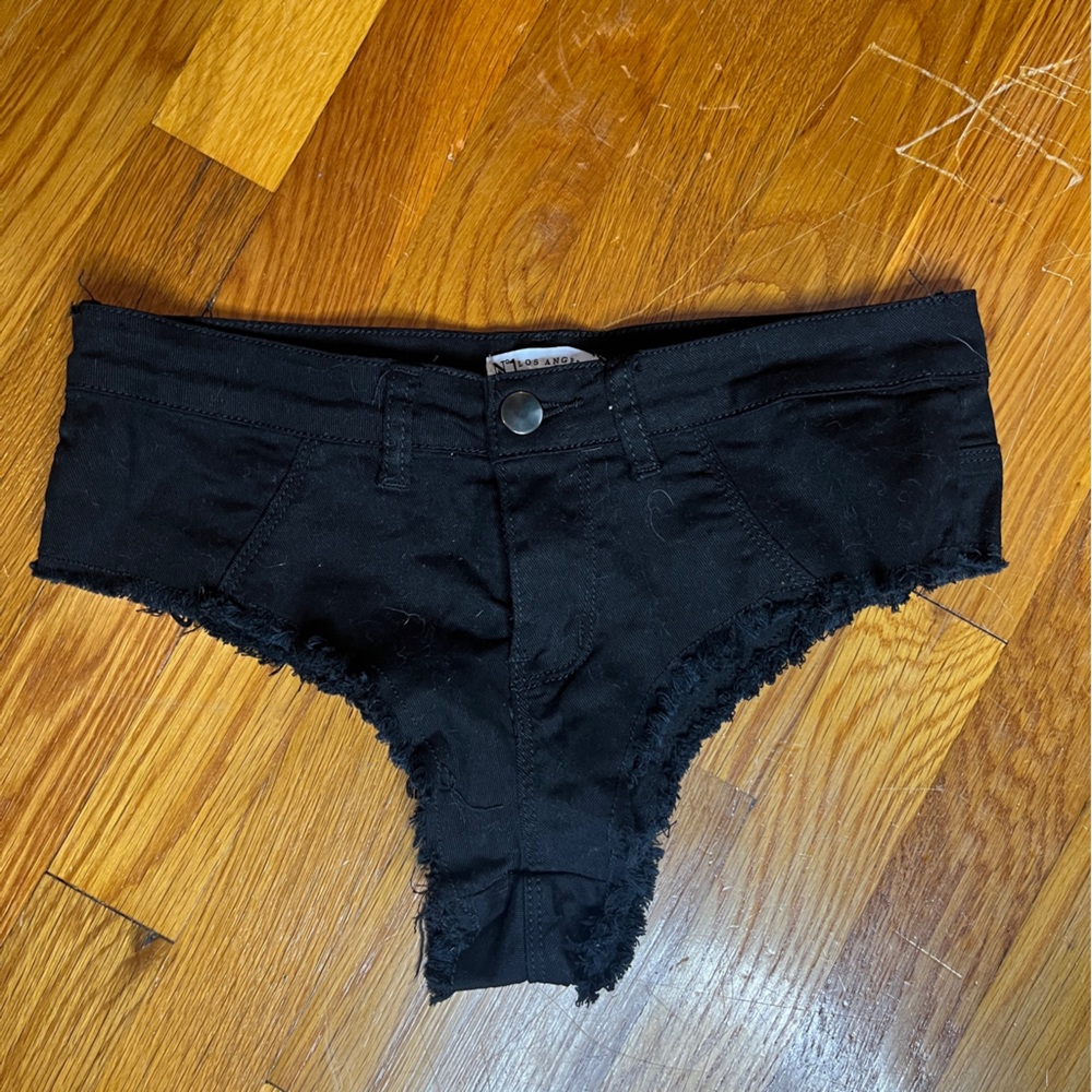 No 1 Los Angeles Black Raw Hem Jean Booty Shorts Size Small